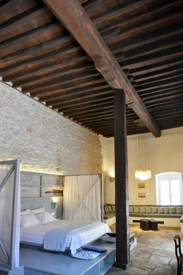 فيلا Keresbino Hydra Manor House المظهر الخارجي الصورة